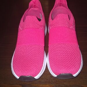 Athletic Works Women's Banded Jogger Sneakers, Wide Width